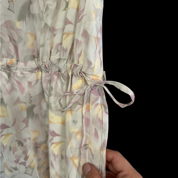 NWT Kimchi Blue Floral Sleeveless Romper - Pastel Shades with Drawstring Waist - Picture 2 of 12